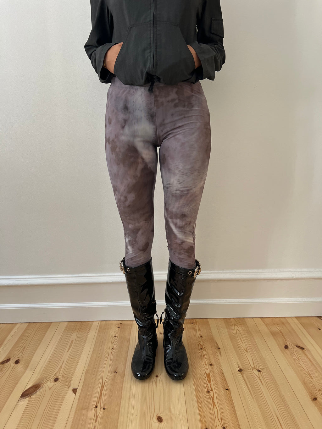 Kerne Milk Capris