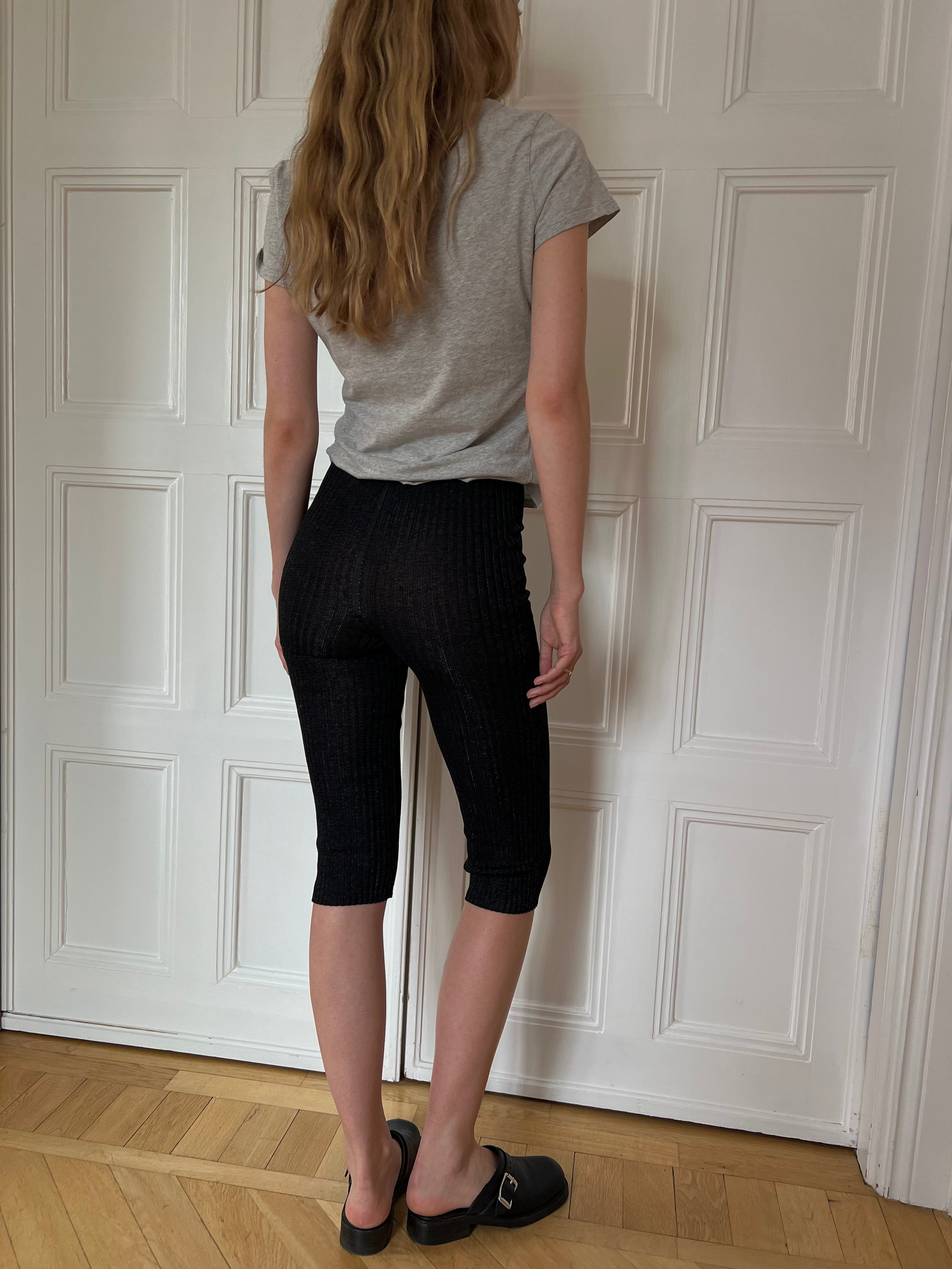 A. Roege Hove Capris