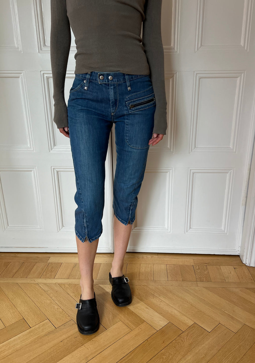 Levis Capris